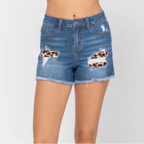 JUDY BLUE Leopard Patch High Waist Frayed Cut Off Shorts Size S - Picture 10 of 10